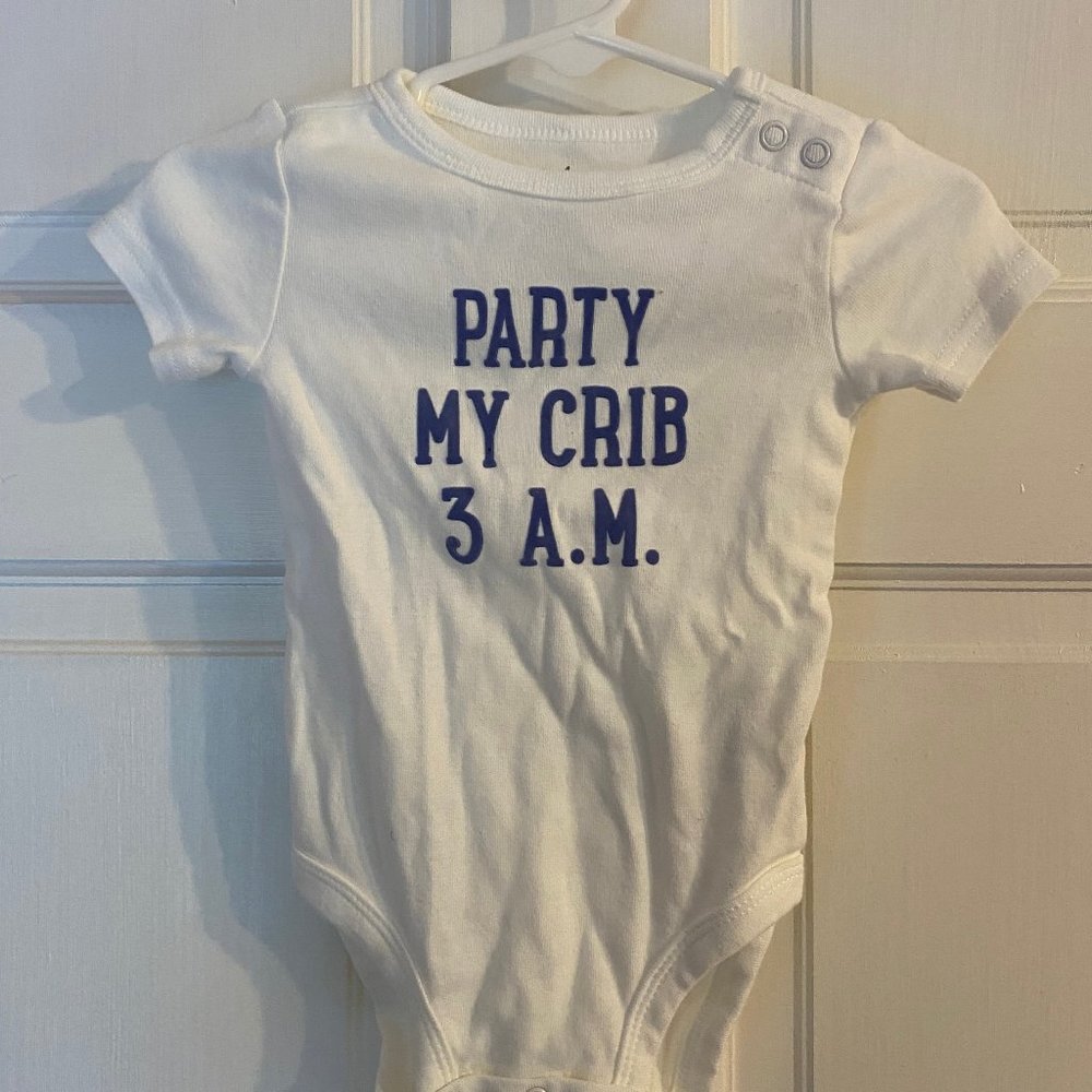 S/S Graphic Tee Onesie